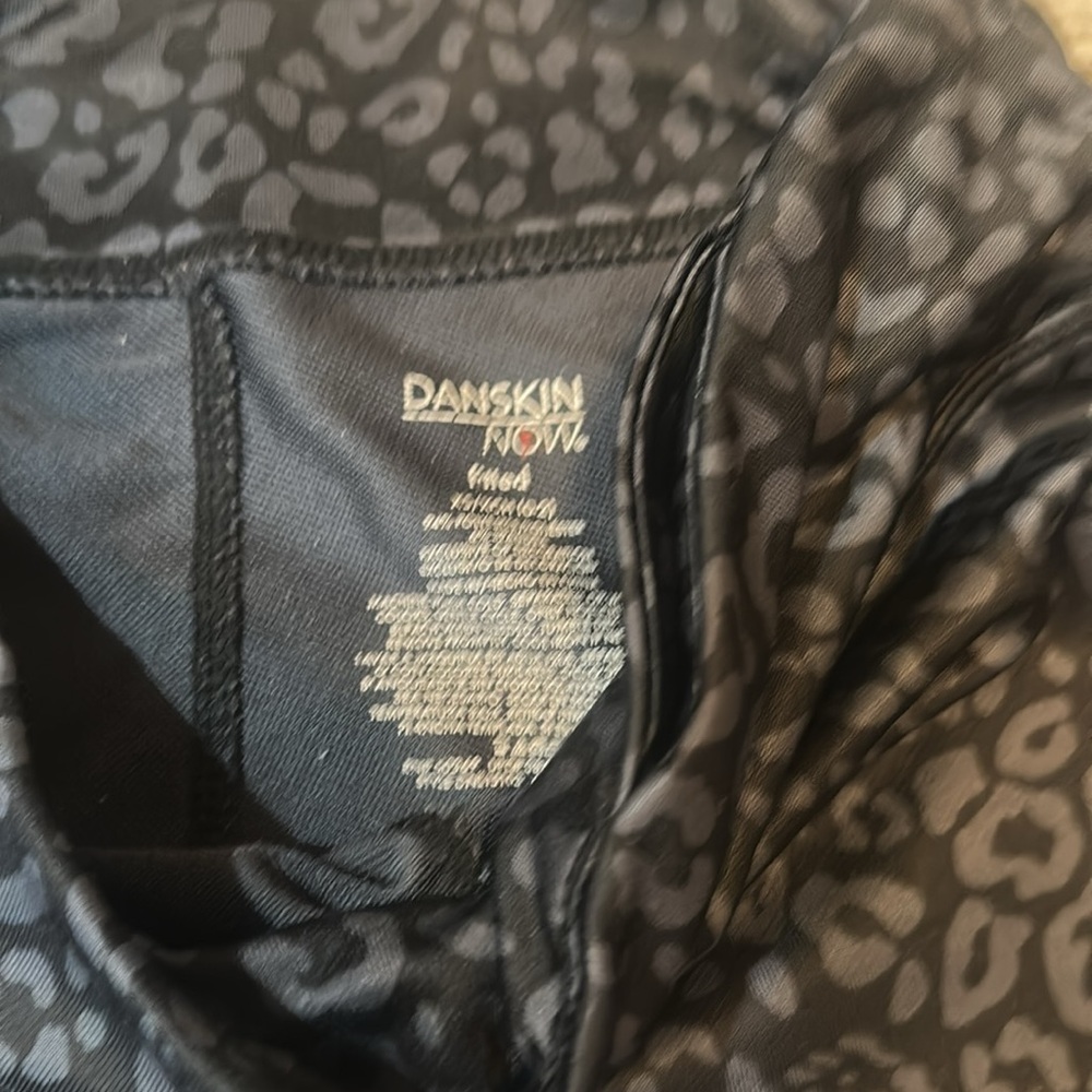 Danskin Women's Black Leopard Print Active Stretch Dance Run Leggings 0-2 XS - Picture 3 of 3